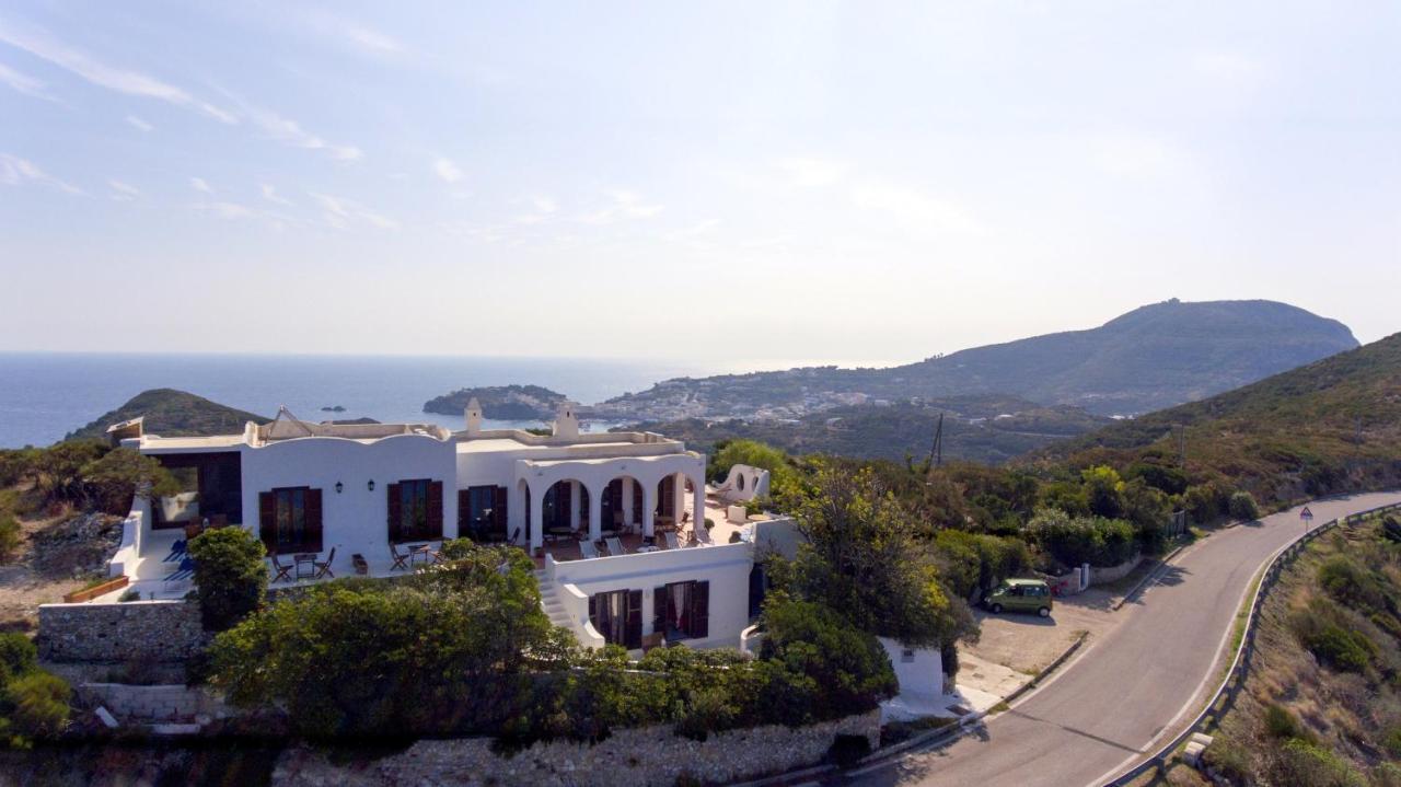 Guest House Villa Il Gabbiano Ponza Exterior foto