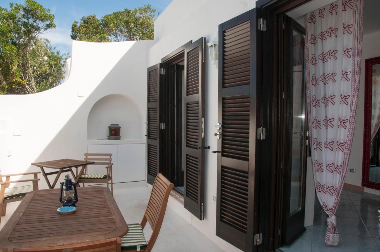Guest House Villa Il Gabbiano Ponza Exterior foto