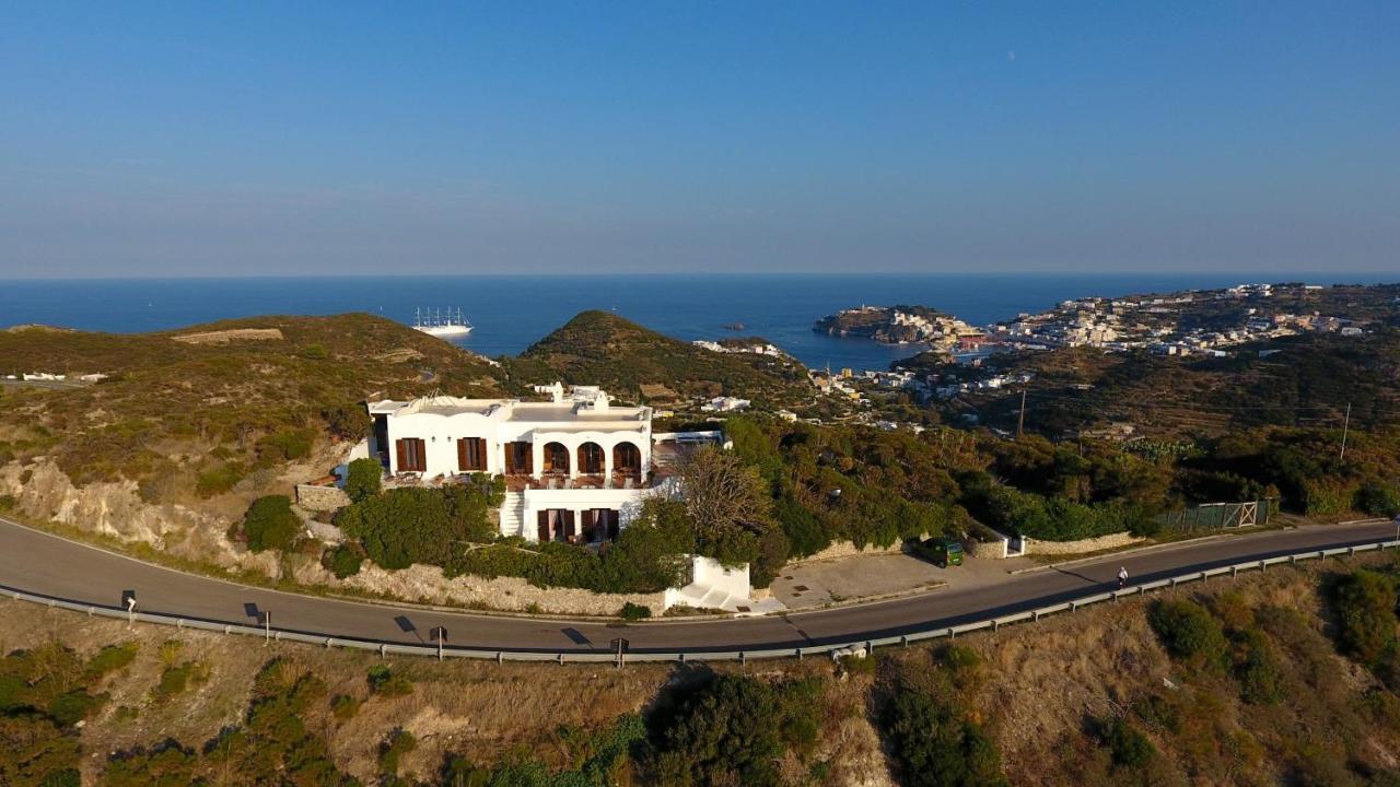 Guest House Villa Il Gabbiano Ponza Exterior foto