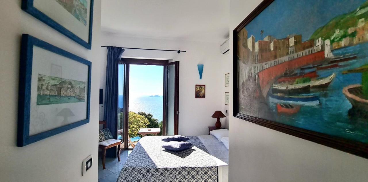 Guest House Villa Il Gabbiano Ponza Exterior foto